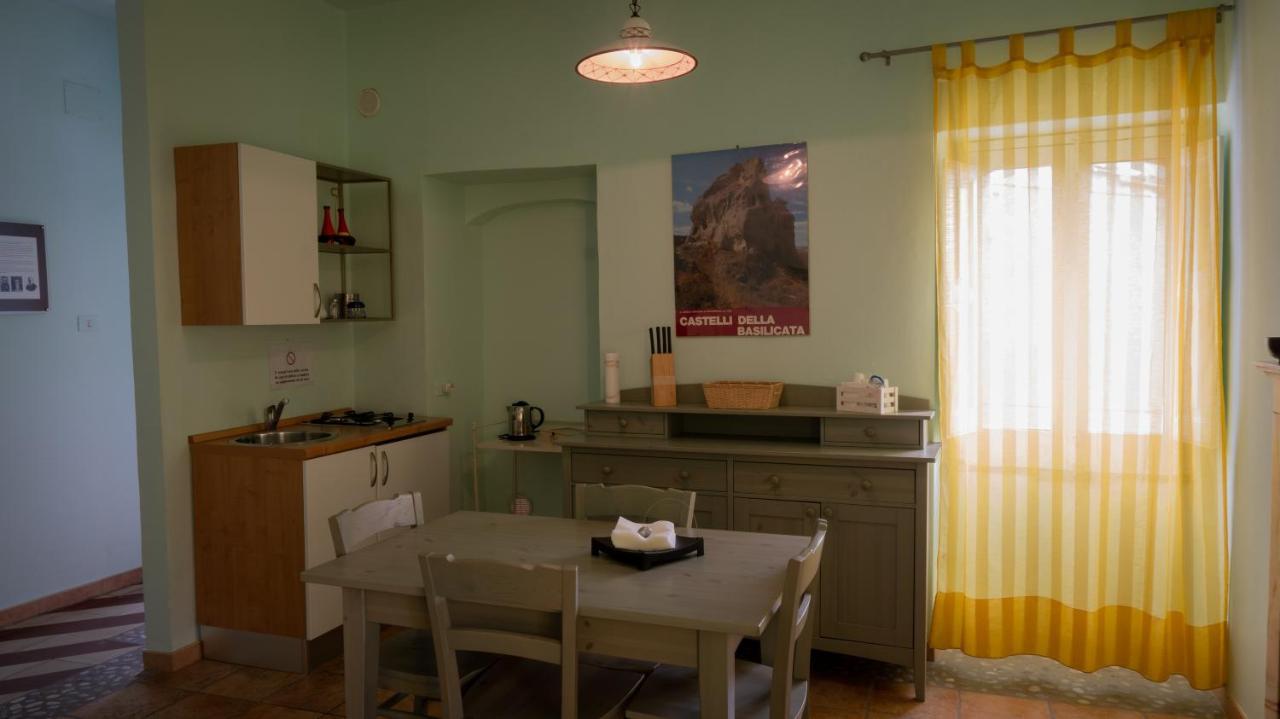 La Via Di Fuga Apartamento Pietrapertosa Exterior foto