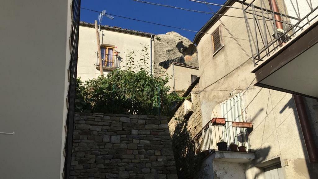 La Via Di Fuga Apartamento Pietrapertosa Exterior foto